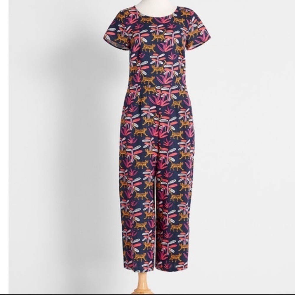 ModCloth Cat floral Print Jumpsuit size S navy pockets linen navy summer party